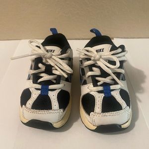Nike toddler 4C shoes